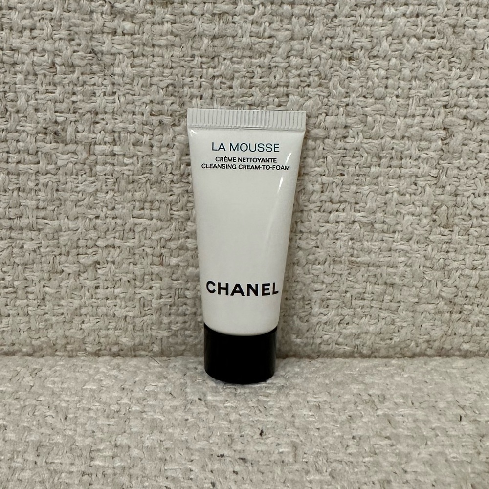 Chanel La Mousse Cleansing travel/ mini size- 5ml